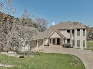 404 Rolling Green Dr, Lakeway, TX 78734