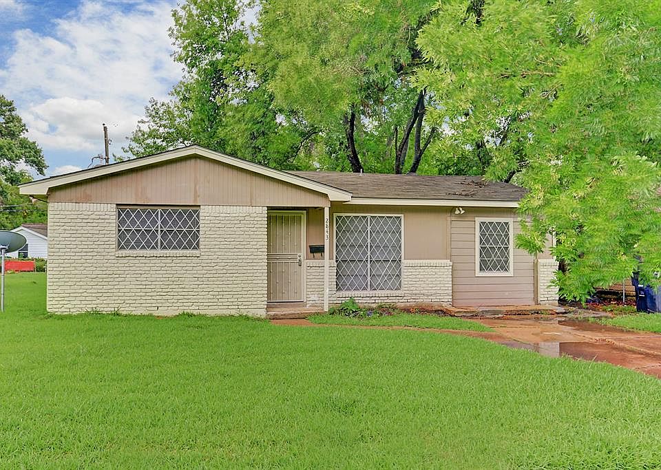 1st image of 2843 Tidewater Dr