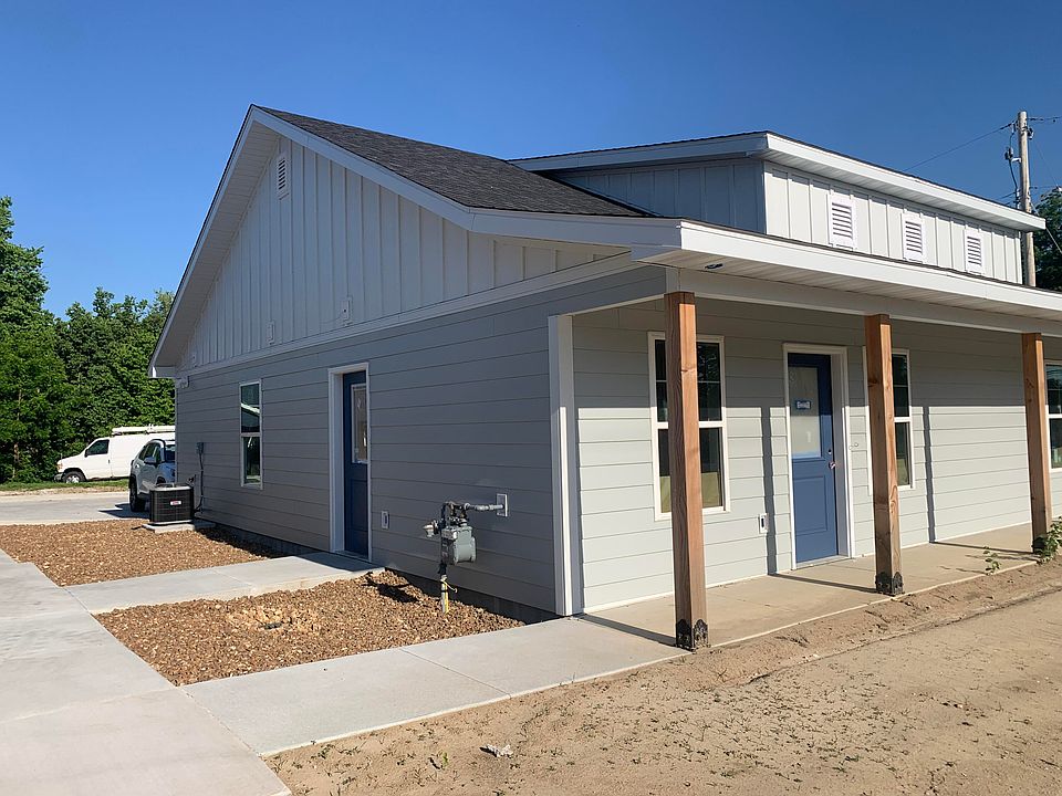 1st image of 600 N Providence Rd #100