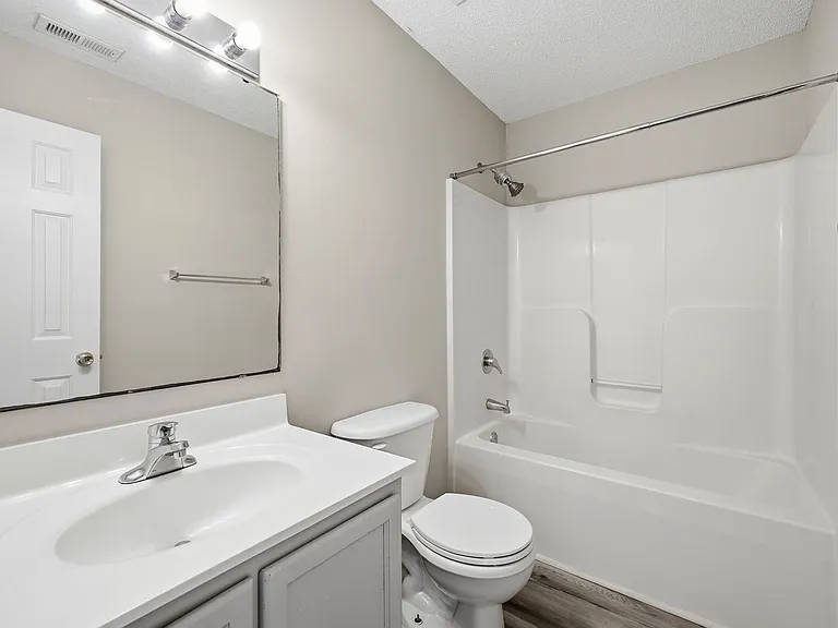 303 Louise Ave — Photo 14
