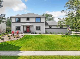 3702 Woodstone Dr, Madison, WI 53719