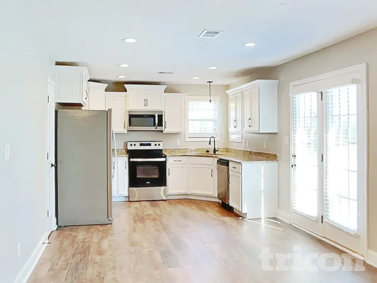 1059 Spicer Dr — Photo 5