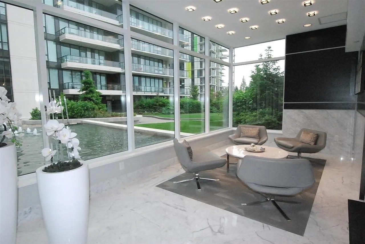 2 bed, 850 sqft, $3,800 — Photo 2