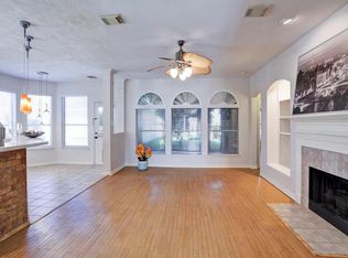 3822 Shady Harbor Dr, Houston, TX 77082