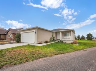 2606 E Carriage Hill Dr, Eagle Mountain, UT 84005