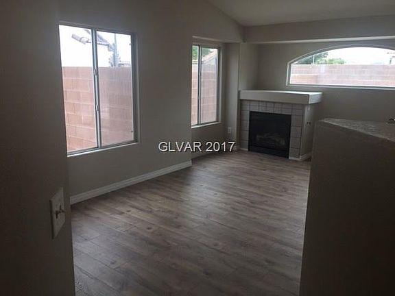 2nd image of 5619 Diamond Mine St
