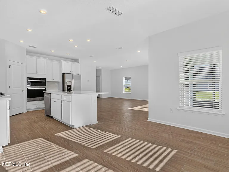 269 Bluegrass Way — Photo 15