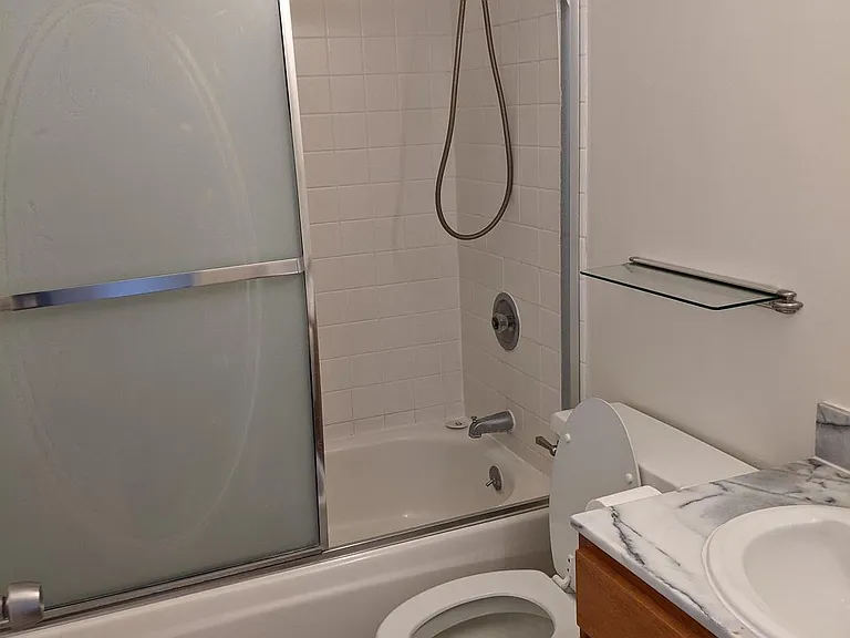 1128 Ala Napunani St #1403 — Photo 18