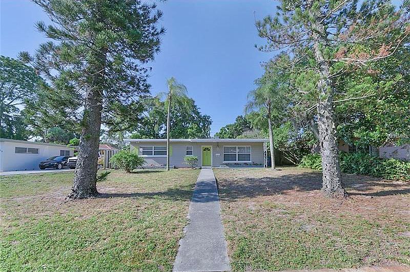 1st image of 370 55th Ave S