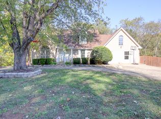 1707 Broadripple Dr, Clarksville, TN 37042