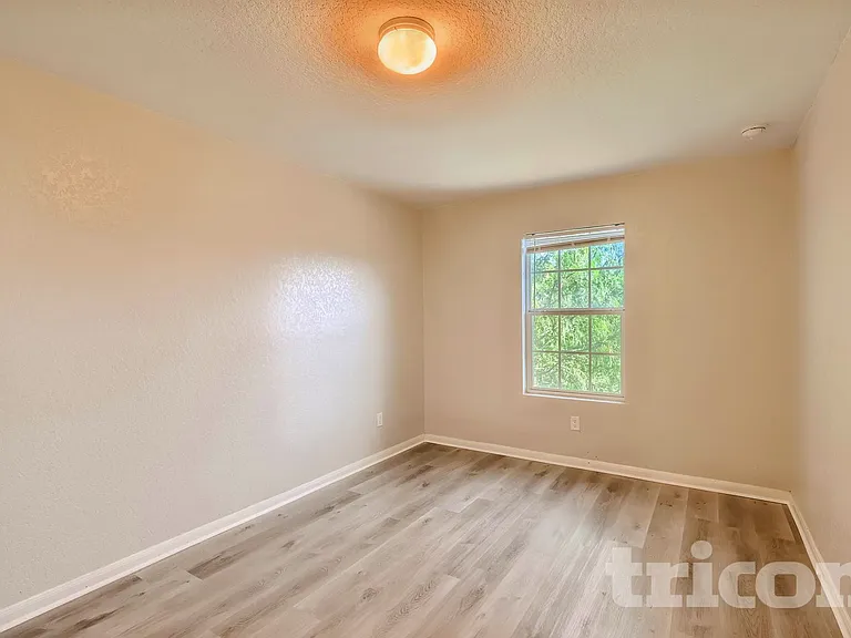 8819 Olmstead Park — Photo 2