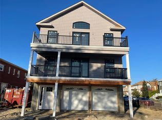 269 Neptune Blvd, Long Beach, NY 11561