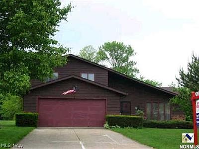 1st image of 580 Linden Ln
