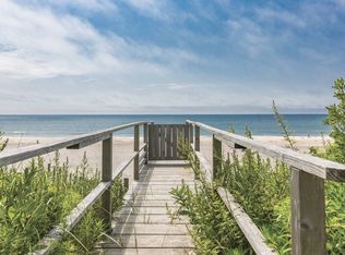 290 Fowler St, Southampton, NY 11968