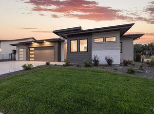 311 N Hunter Creek Ave, Eagle, ID 83616