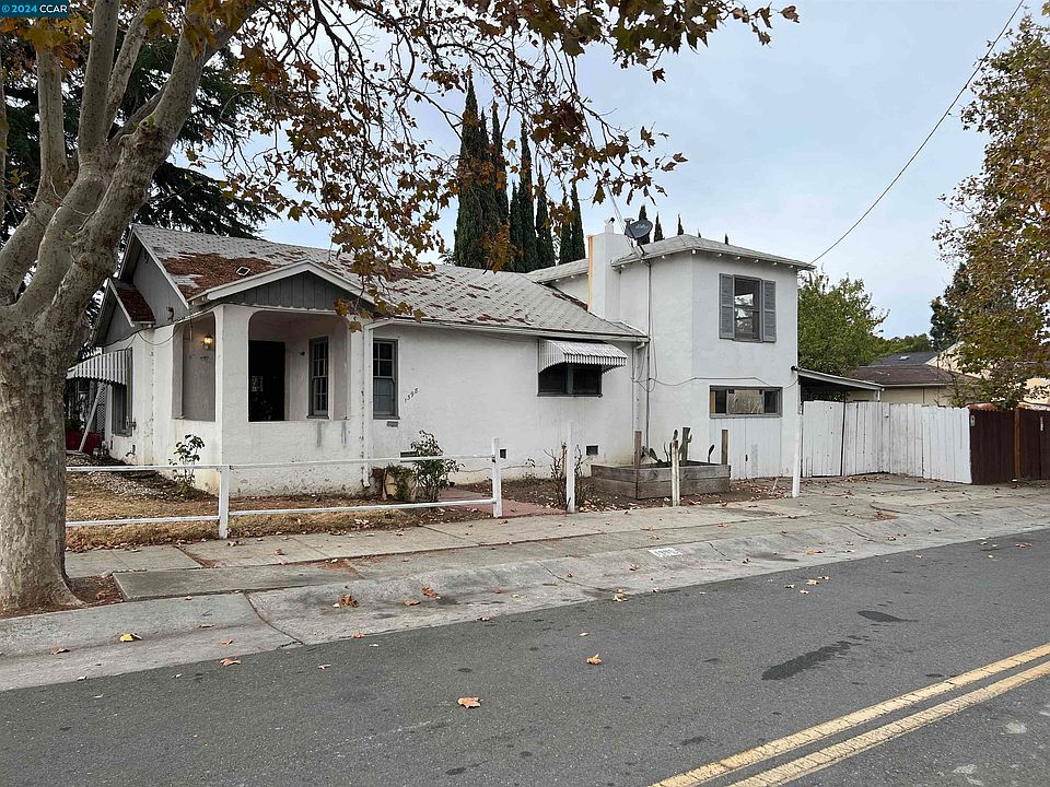 1st image of 1398 Acacia St