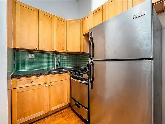 2nd image of 238 Troutman St APT 1R
