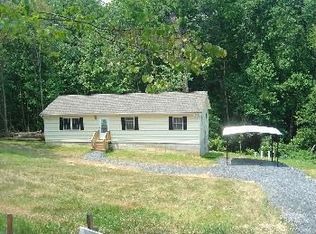281 Persimmon Rd, Front Royal, VA 22630