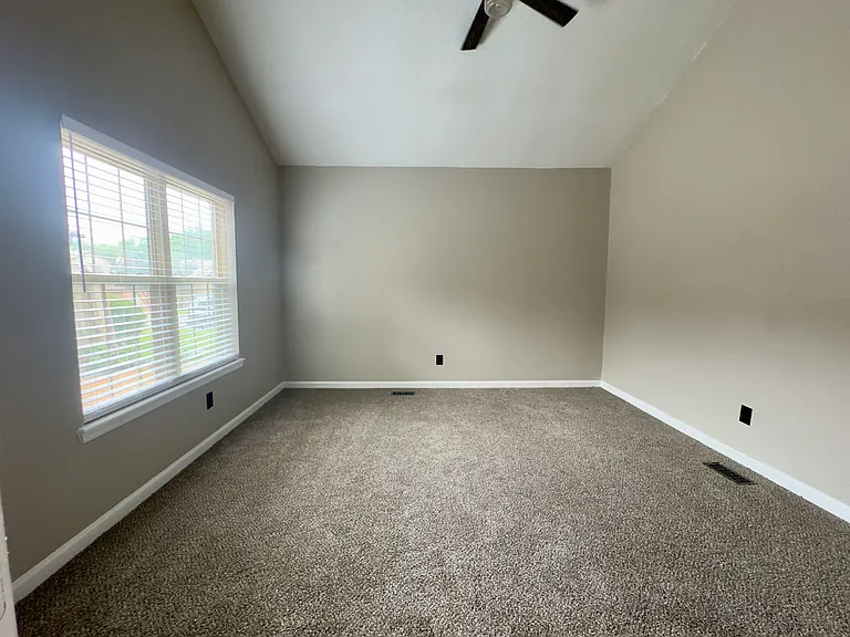 14002 Crossing Way E — Photo 21
