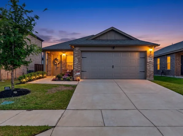 14136 Danesdale Dr, Pilot Point, TX 76258