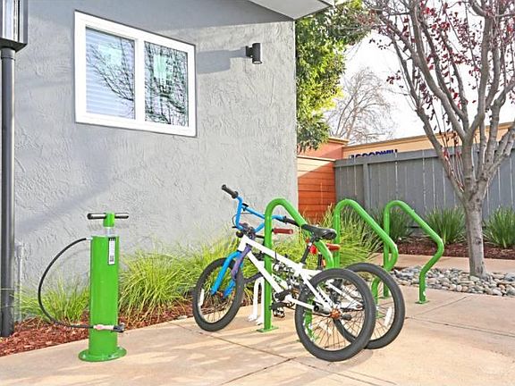 5th image of 38891 Fremont Blvd APT 17