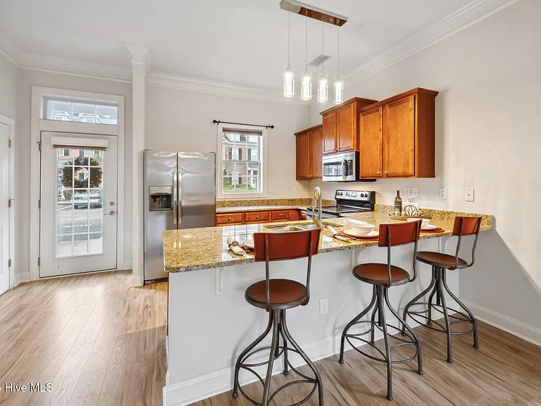 5147 Exton Park Loop — Photo 7