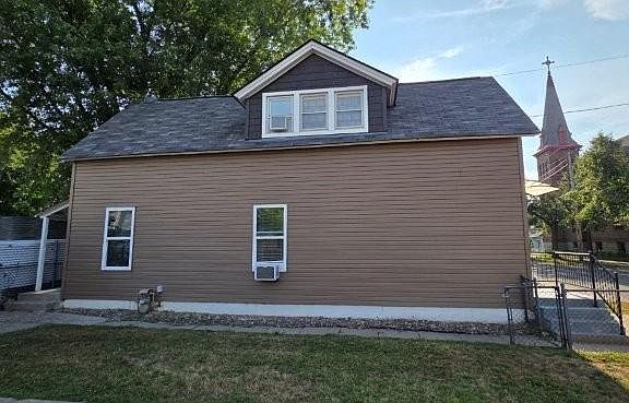 4th image of 367 Blair Ave