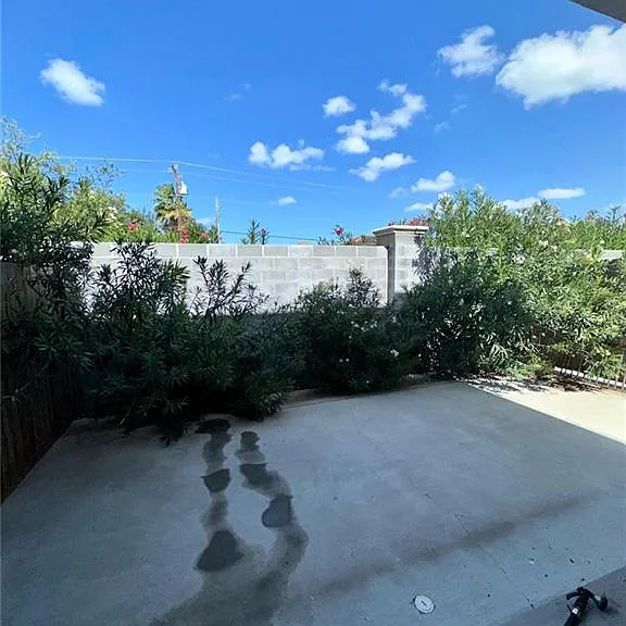 410 Newport Ave #3 — Photo 9