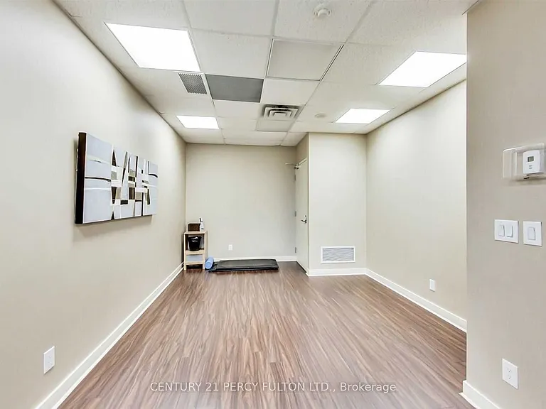320 Richmond St E #1515 — Photo 23