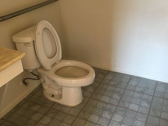 5th image of 14733 Nelson Ave APT 103