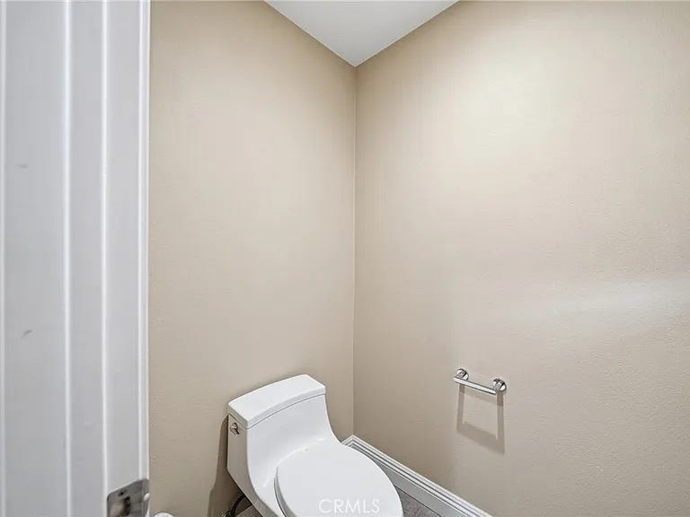 13903 Highlander Rd — Photo 44
