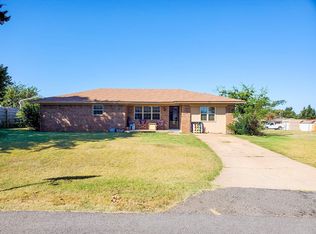 709 S Jeff St, Apache, OK 73006