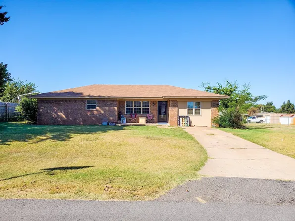 709 S Jeff St, Apache, OK 73006