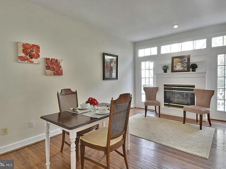 1809 Fawncrest Ct — Photo 4