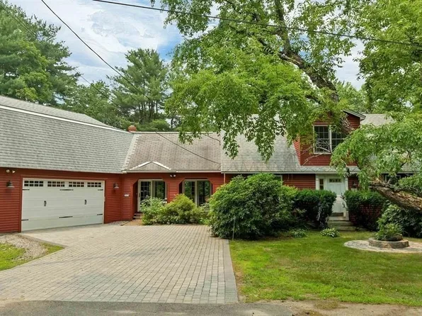 4 Highland Ave, Goffstown, NH 03045