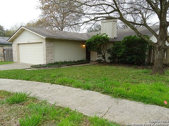 2nd image of 120 Friendswood Path