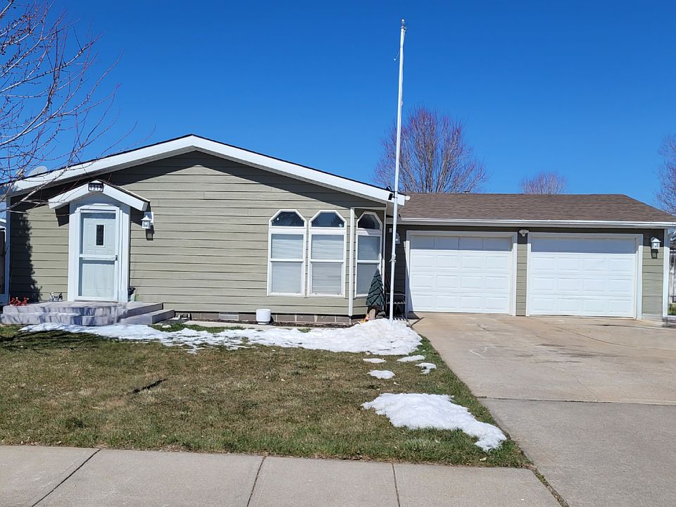 1st image of 1319 BRIDLE LN