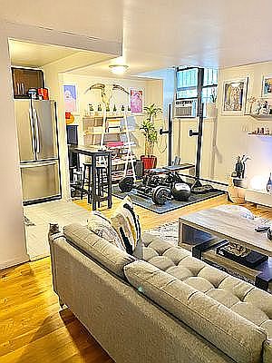 3rd image of 396 Tompkins Ave APT 1A