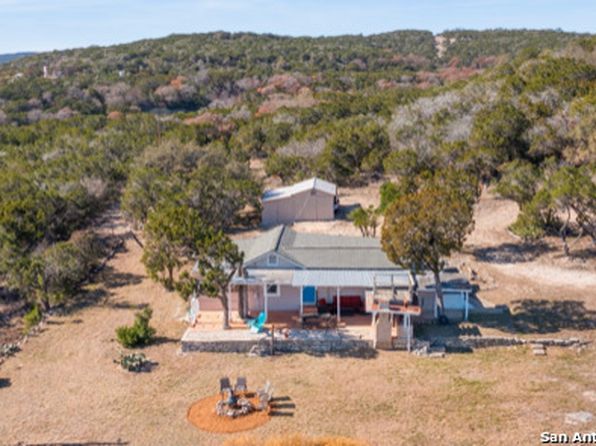 13812 Park Road 37, Lakehills, TX 78063