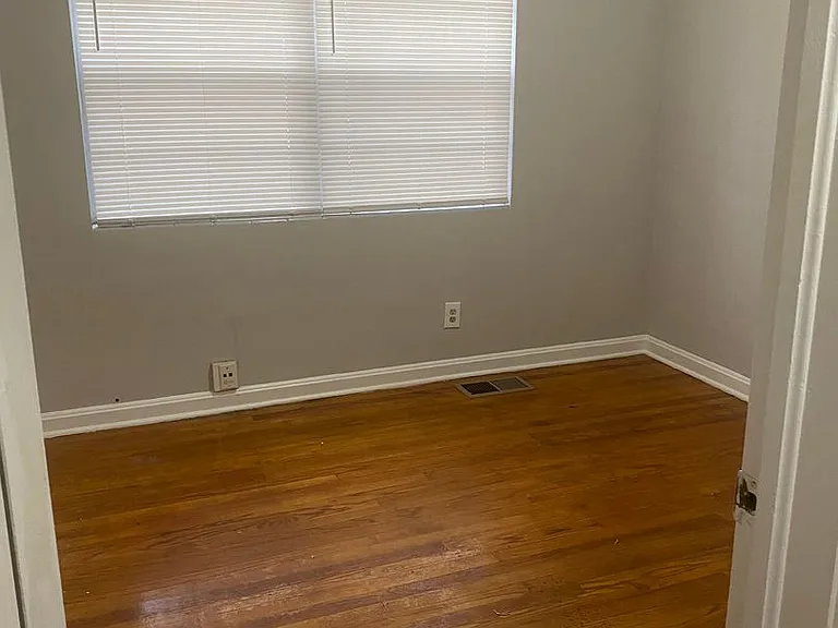2328 Caladium Rd — Photo 10