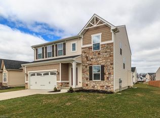 1963 Thornwood Ln, Painesville, OH 44077