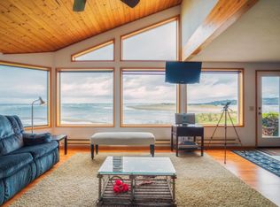 946 SW Waziyata Ave, Waldport, OR 97394