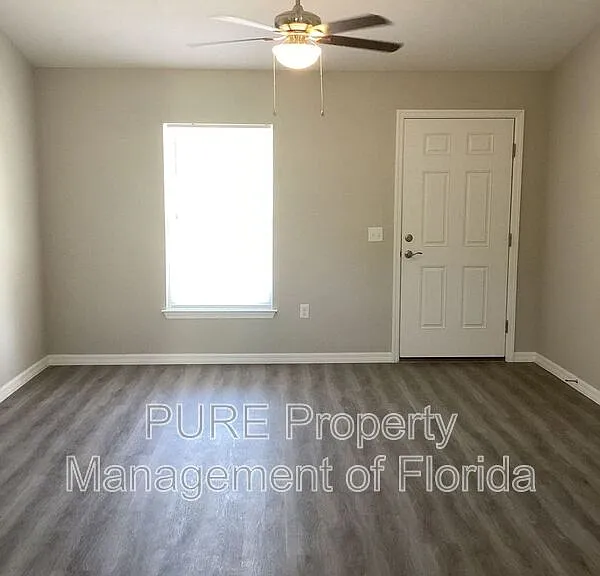 6577 SW 140th Place Rd #1 — Photo 3