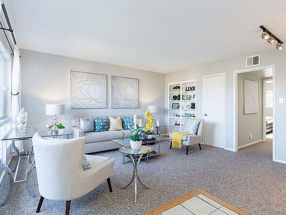 4th image of 3041 Los Prados St APT 205