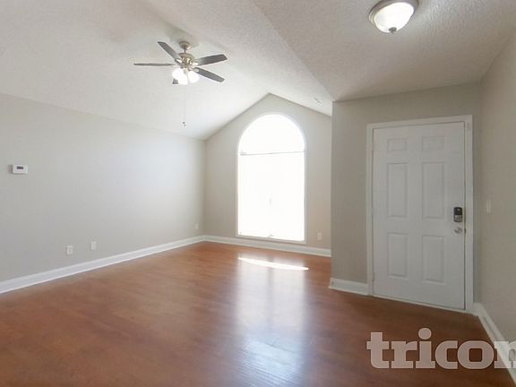 2nd image of 323 Dexter Pl