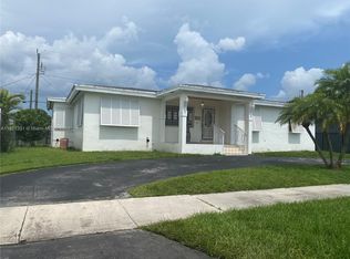 15031 Fillmore St, Miami, FL 33176