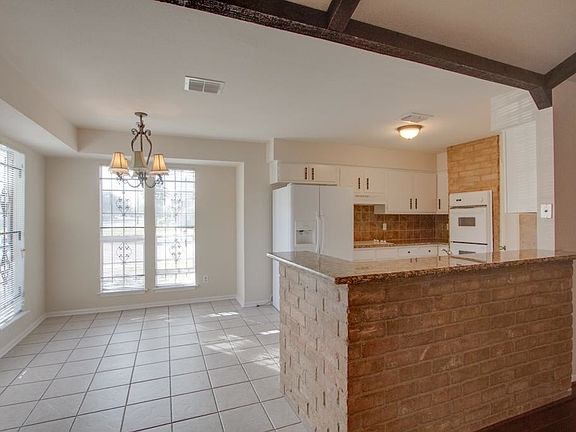 5th image of 7126 Brook Stone Dr