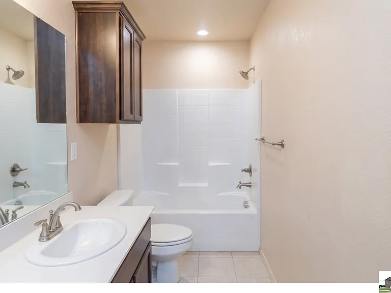 1705 Montell St #A — Photo 31