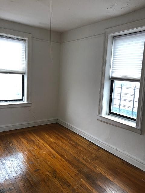 2nd image of 2150 Cruger Ave