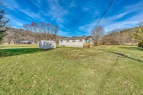 114 Lunceford Ln — Photo 7